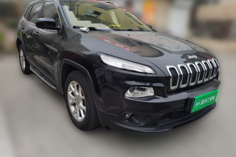 Used Jeep Cherokee 2016 2.4L Leading Edition
