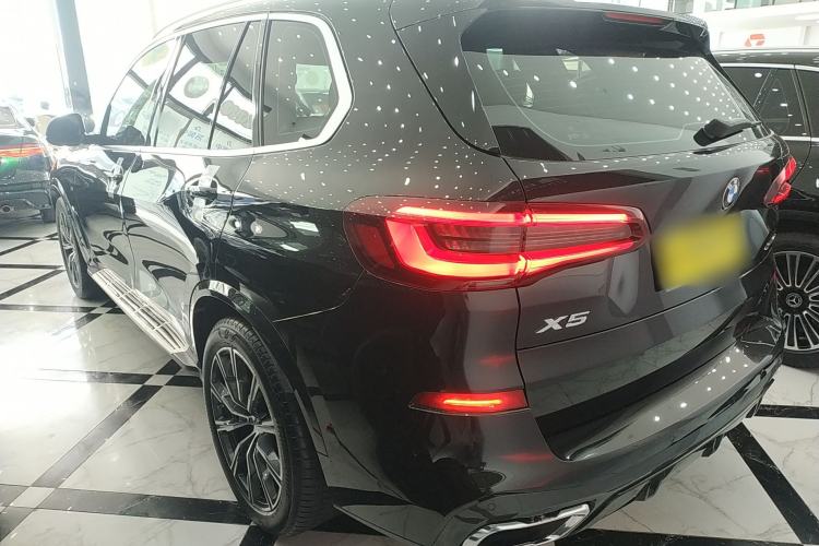 Used BMW X5 2022 xDrive40i M Sport Package Exterior 2