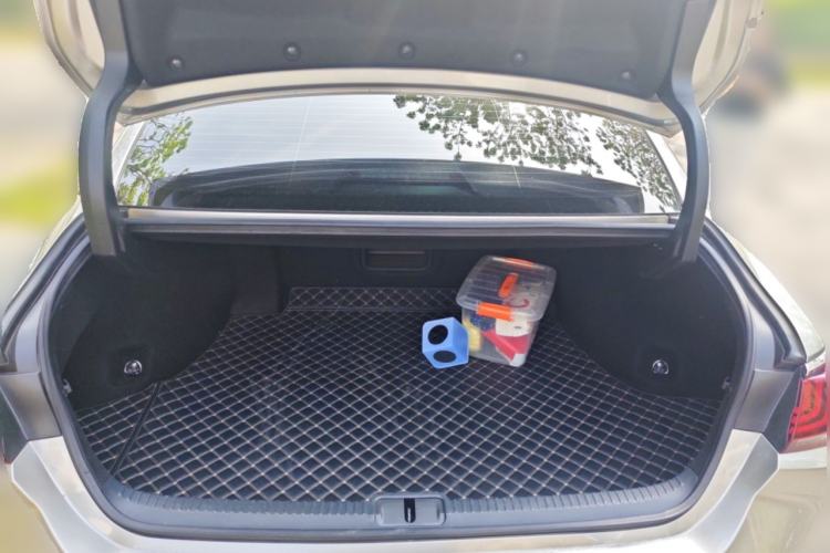 Used Lexus ES 2020 200 Excellence Edition Trunk