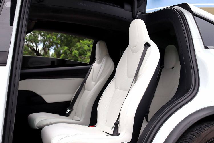 Used Tesla Model X 2023 Three-Motor All-Wheel-Drive Plaid Version
