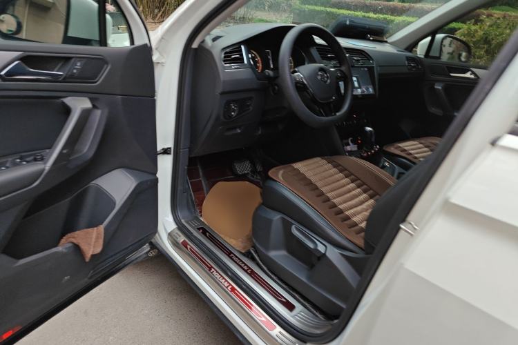 Used Volkswagen Tiguan L 2019 330TSI Automatic Two-Wheel Drive Luxury Edition China VI Standard