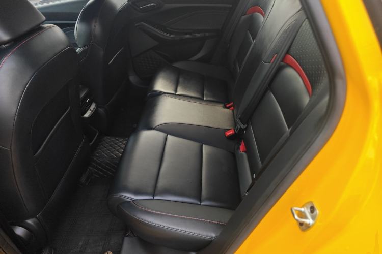 Used MG 5 2021 180 DVVT CVT Youth Luxury Edition
