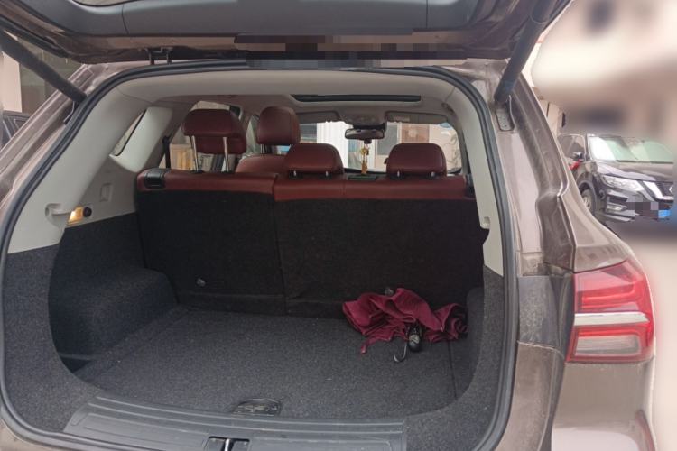 Used Roewe RX5 2016 30T Four-Wheel Drive Automatic Internet Smart Luxury Edition Trunk