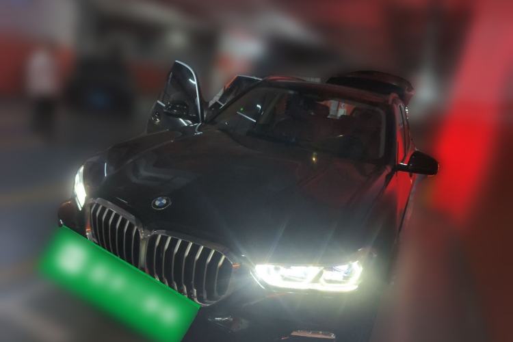 Used BMW X5 2019 xDrive40i Luxury Model with M Sport Package