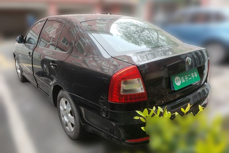 Used Skoda Octavia 2012 1.6L Automatic Yijie Edition Rear Left 45 Deg