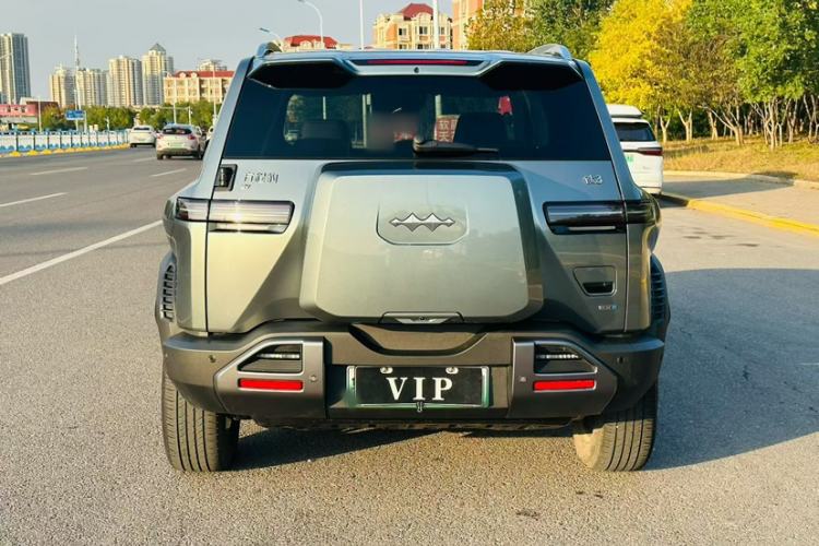 Used Formula Leopard Titanium 3 2025 501 km Range Rear-Wheel Drive Intelligent Driving Max Edition