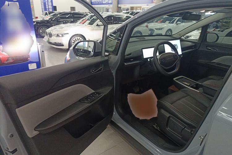 Used Venucia VX6 2023 520 Pro