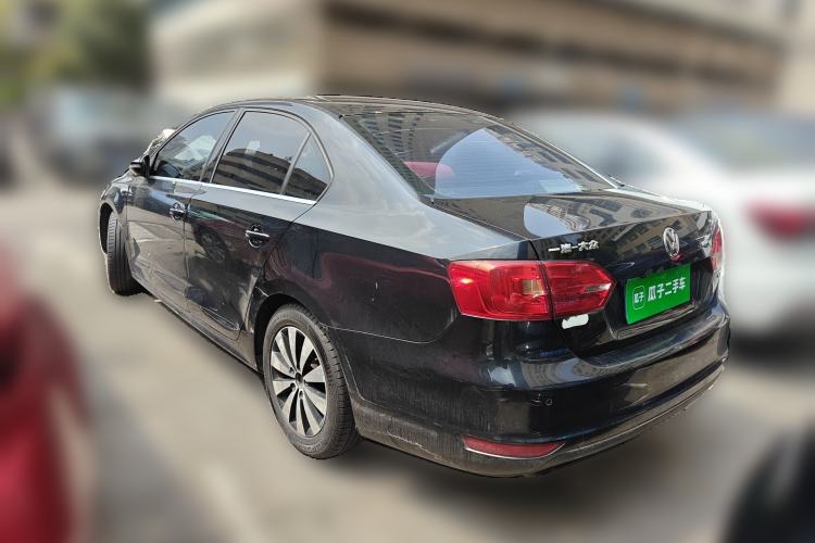 Used Volkswagen Sagitar 2012 1.8TSI Automatic Flagship Edition
