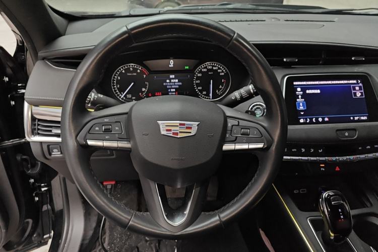 Used Cadillac XT4 2022 28T Two-Wheel Drive Fashion Edition Steering Wheel