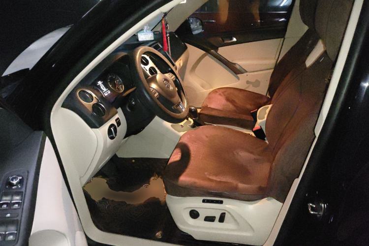 Used Volkswagen Tiguan 2012 2.0 TSI Automatic All-Wheel Drive Flagship Edition Driver Seat