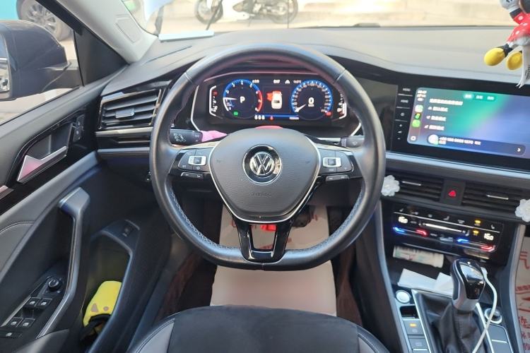 Used Volkswagen Sagitar 2021 280TSI DSG Excellence Edition Steering Wheel