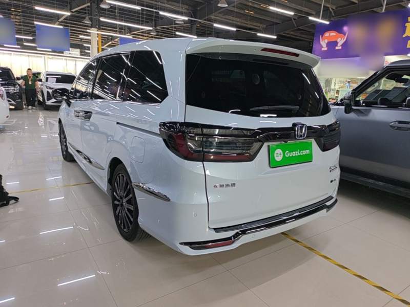 Used Honda Elysion 2024 2.0L eHEV Ultimate Edition — 4
