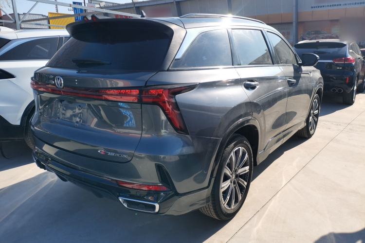 Used Changan CS75 PLUS 2024 3rd Generation Champion Edition 2.0T Intelligent Drive Performance Model
