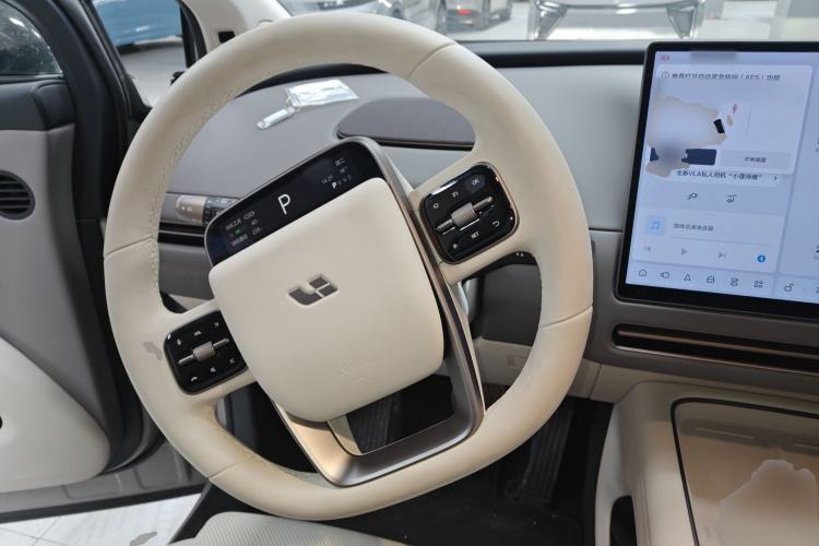 Used Li Auto Li Auto i8 2025 Model Standard Version
