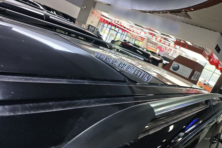 Used Mercedes-Benz Vito 2023 2.0T Elite Version 7 Seats Roof