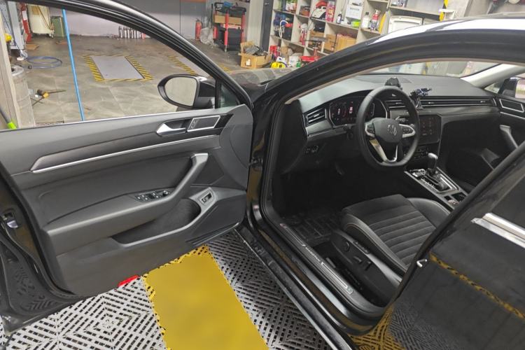 Used Volkswagen Magotan 2020 330TSI DSG Luxury Edition Driver Seat