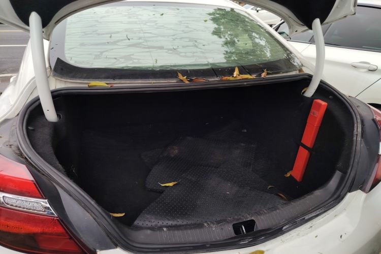 Used Buick Regal 2015 1.6T Leading Technology Model Trunk