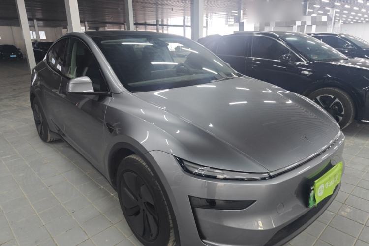 Used Tesla Model Y 2025 Rear-Wheel Drive First Edition Exterior 1