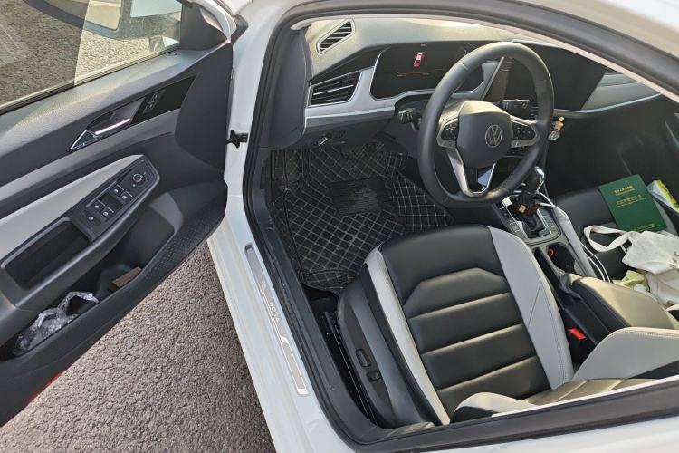 Used Volkswagen Bora 2023 300TSI DSG Prestige Edition Driver Seat