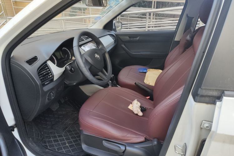 Used Skoda Fabia 2016 1.4L Automatic Car Enjoy Edition