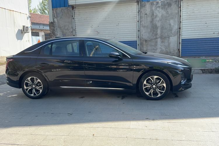 Used Hongqi E-QM5 2021 Charging Version Flagship Edition Exterior 2