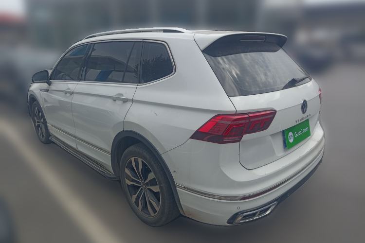 Used Volkswagen Tiguan L 2023 380TSI Automatic All-Wheel Drive R-Line Enhanced 7-Seater Rear Left 45 Deg