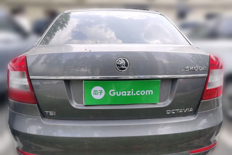 Used Skoda Octavia 2013 1.4TSI DSG Yijun Edition Rear