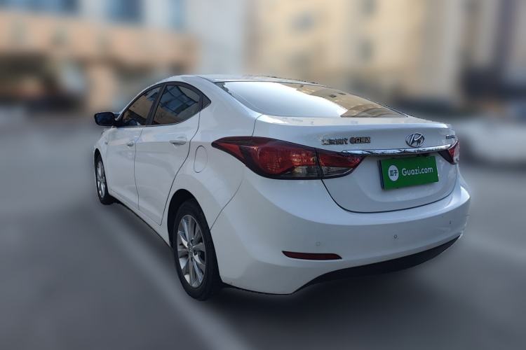 Used Hyundai Elantra (5th Generation / Langdong) 2016 1.6L Automatic Smart Version
