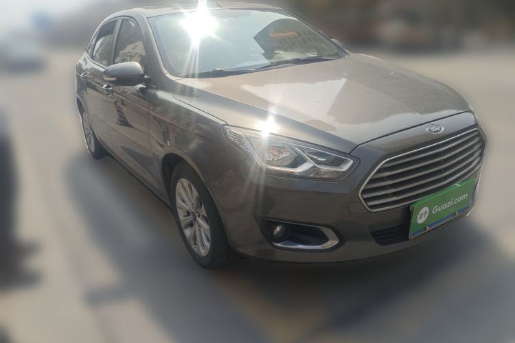 Used Ford Escort 2015 1.5L Automatic Fashion Model