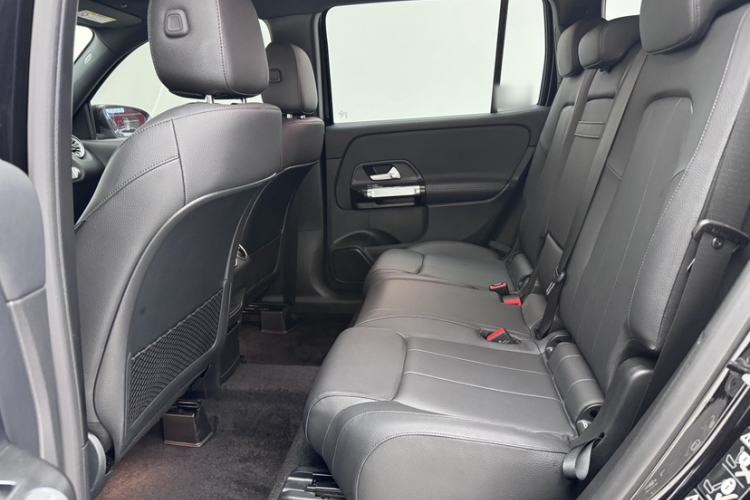 Used Mercedes-Benz GLB 2024 Refresh GLB 220 Fashion Edition Interior 1