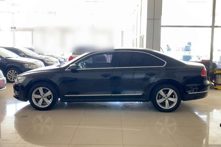 Used Volkswagen Passat 2015 1.8TSI DSG Prestige Edition
