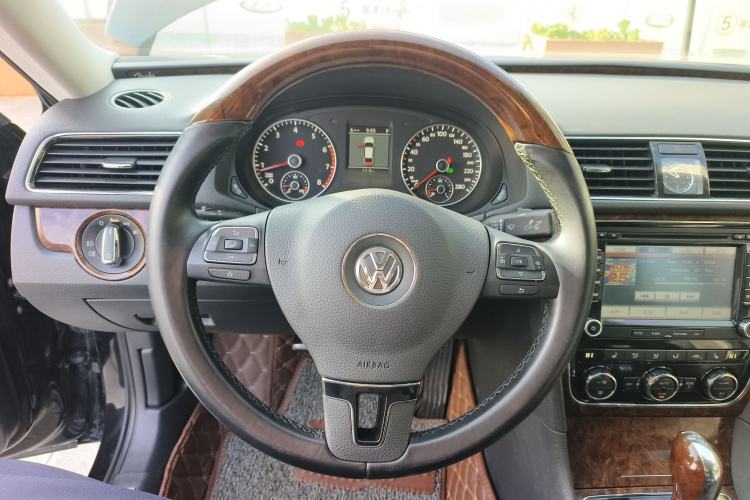 Used Volkswagen Passat 2013 2.0 TSI DSG Ultimate Edition