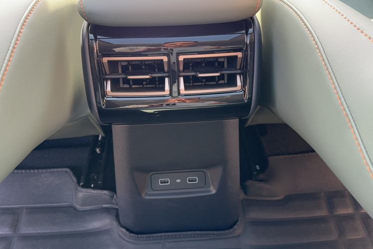 Used iCAR 03 2024 501km Range Two-Wheel Drive Long-Range Smart Trend Edition
