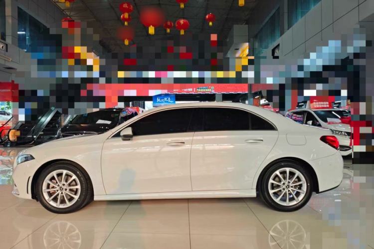 Used Mercedes-Benz A-Class 2021 A 200 L Sport Sedan Fashion Model
