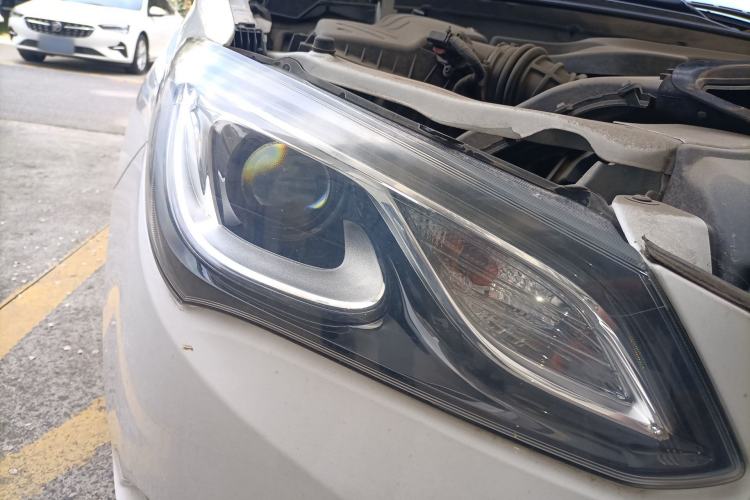 Used Buick GT 2017 18T Dual-Clutch Elite Model Right Front Headlight