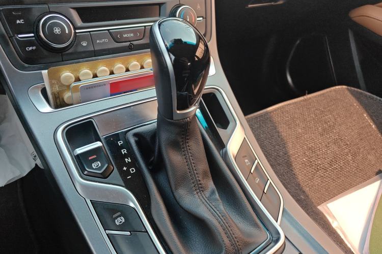 Used Geely Auto Vision S1 2018 1.4T CVT Fengchi Model
