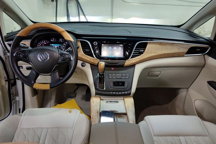 Used Buick GL8 2018 ES 28T Comfort Model China VI Standard