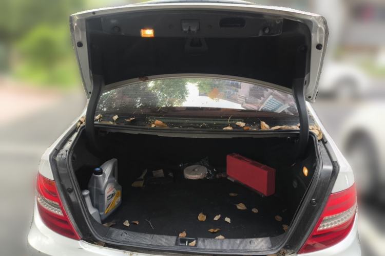 Used Mercedes-Benz C-Class 2010 C 180K Classic model