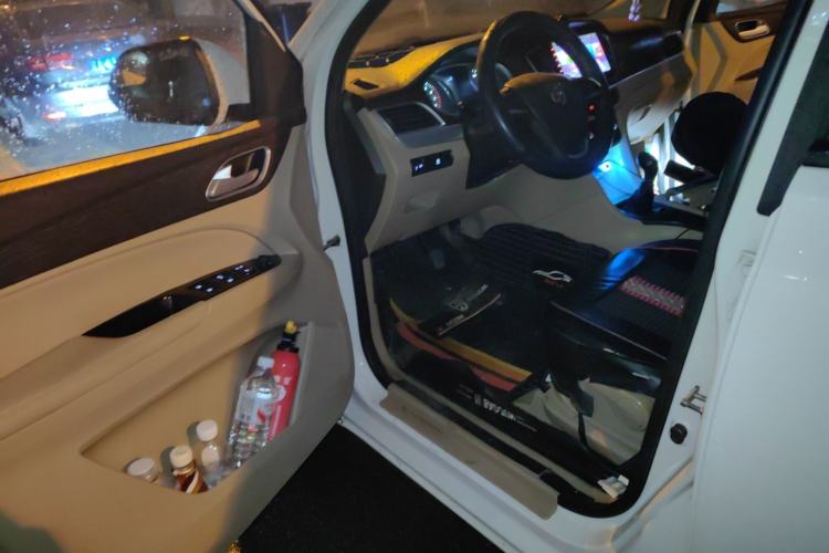 Used Baojun 730 2016 1.5L Manual Value Edition 7 Seats China V Emission Standard