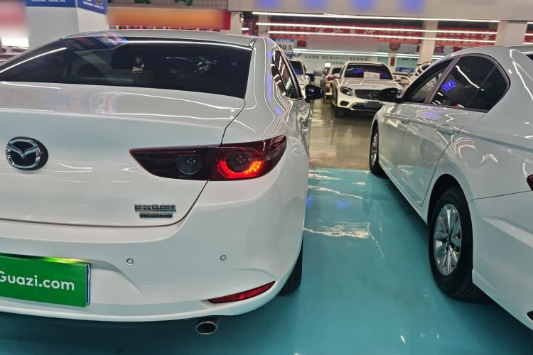 Used Mazda 3 Axela 2022 2.0L Automatic Zhiqing Edition Right Rear Taillight