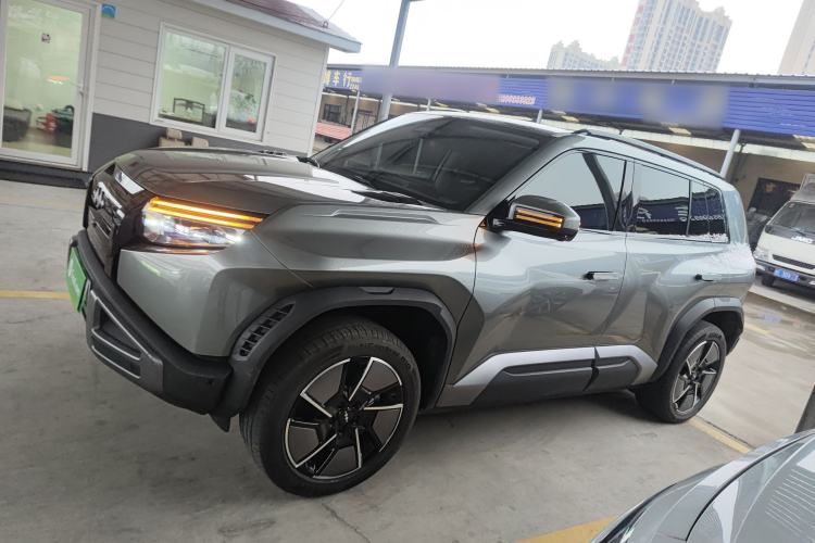 Used Formula Leopard Titanium 3 2025 501 km All-Wheel Drive Intelligent Driving Max Edition Exterior 3