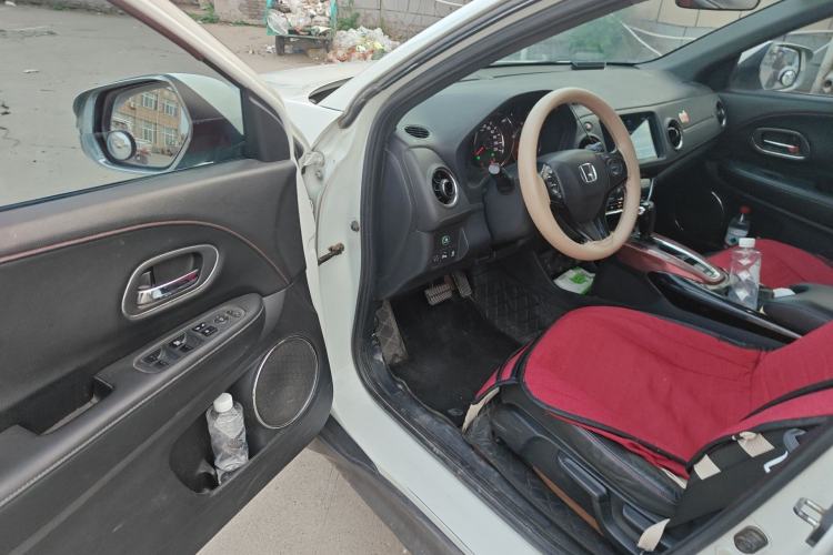 Used Honda XR-V 2015 1.8L VTi CVT Luxury Edition Driver Seat