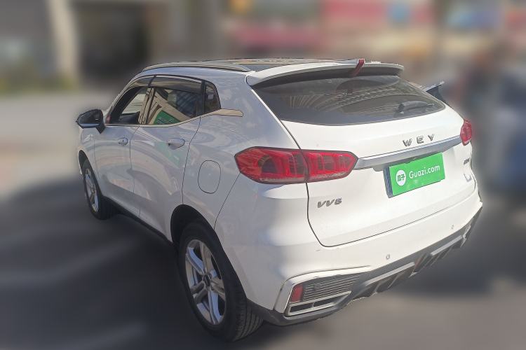 Used Wey VV5 2020 1.5T Two-Wheel Drive Color Pioneer
