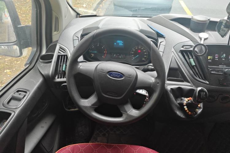 Used Ford Transit 2017 2.0T Diesel Multi-Function Commercial Vehicle Mid-Drive Mid-Roof China V Standard Steering Wheel