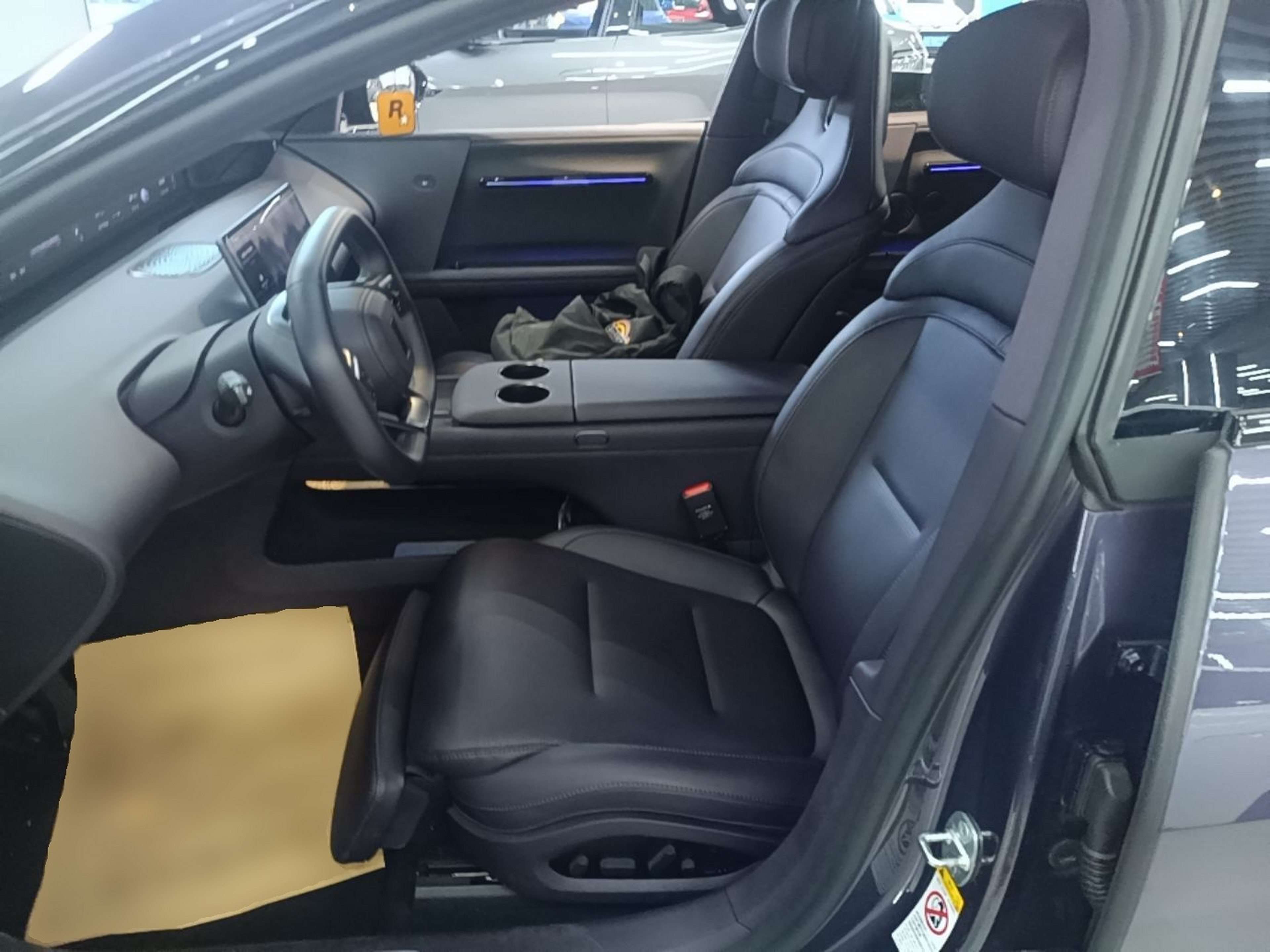 Interior delantero