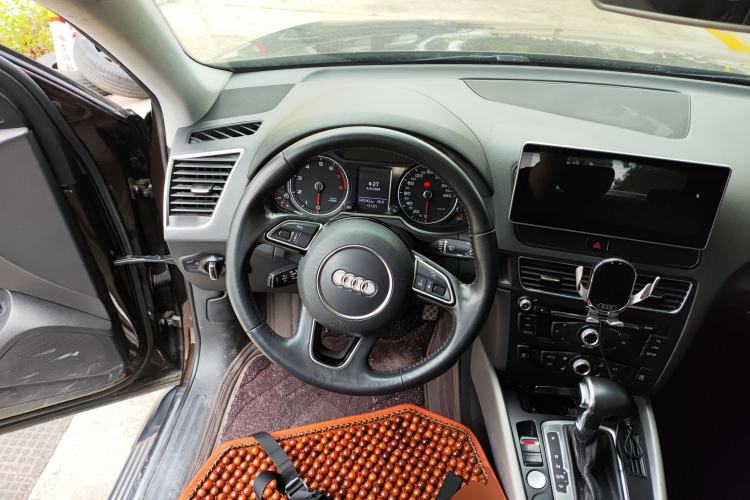 Used Audi Q5 2018 Collector's Edition 40 TFSI Ambition Model