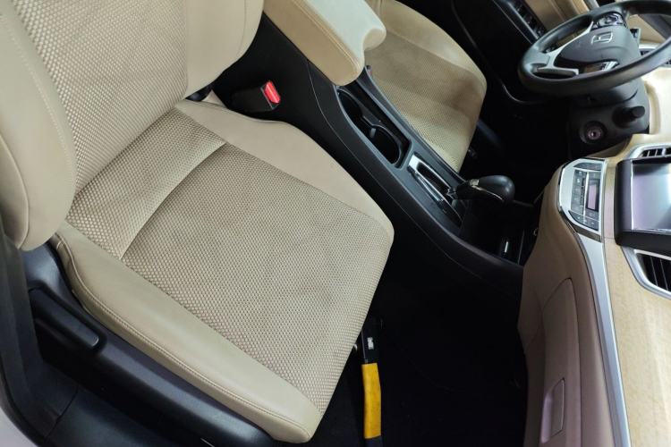 Used Honda Jade 2013 1.8L automatic Comfort version 5 seats
