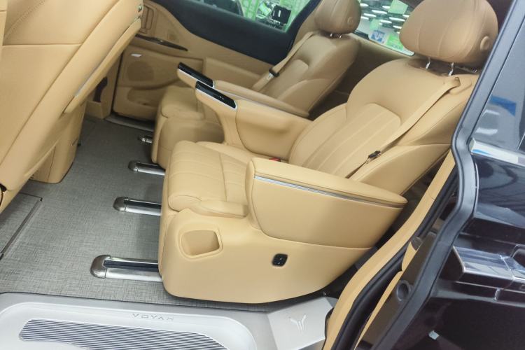 Used VOYAH Dream 2025 PHEV Four-Wheel Drive Excellence Qiankun Edition