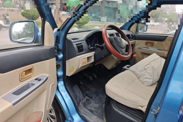 Used Nlmmotor Qiteng M70 2014 1.2L Entry-Level LJ469Q-AE2
