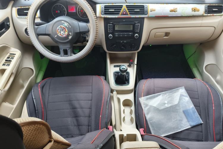 Used Volkswagen Bora 2012 1.6L Manual Fashion Edition
